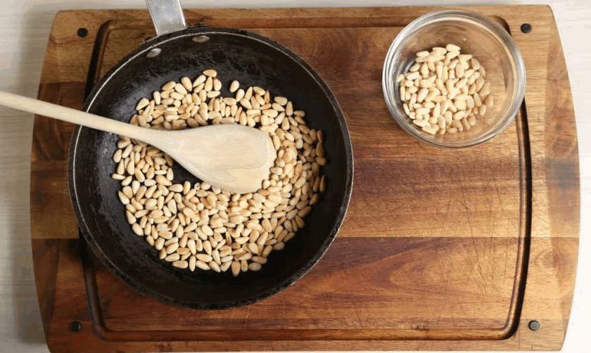 Обжаренные кедровые орехи