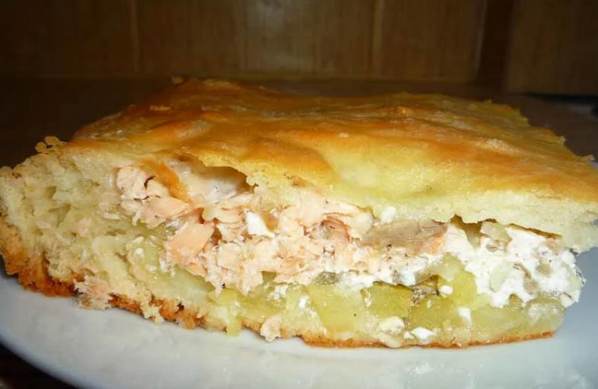 Пирог с консервированной горбушей