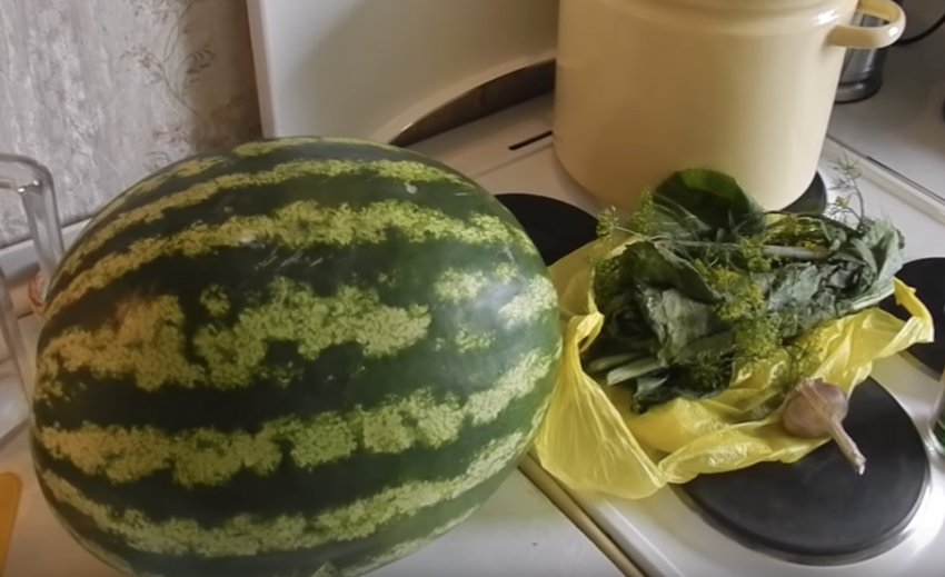 Соленый арбуз – кулинарный рецепт