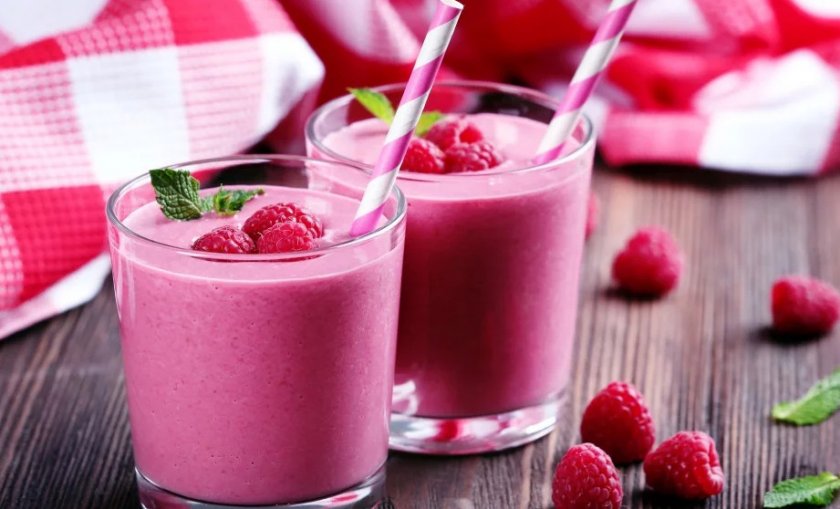 Молочный коктейль с малиной Молочный коктейль с малиной