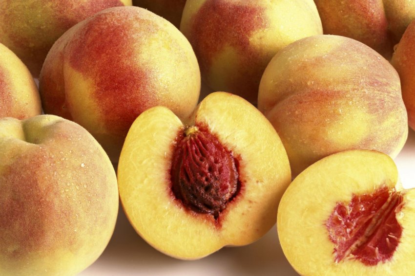 Крим вступив в «персикову пору»