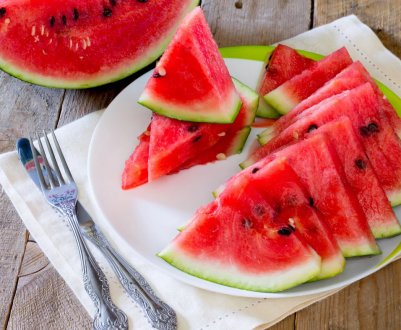 1022 кг динь і кавунів з нітратами не допустили до продажу в Житомирі