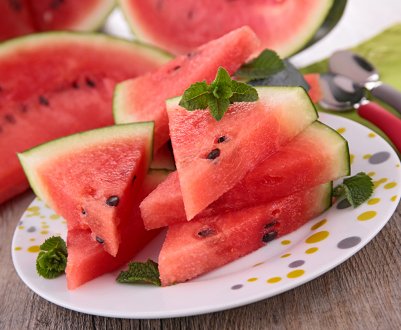 Російські аграрії закликають призупинити імпорт баштанних і фруктів