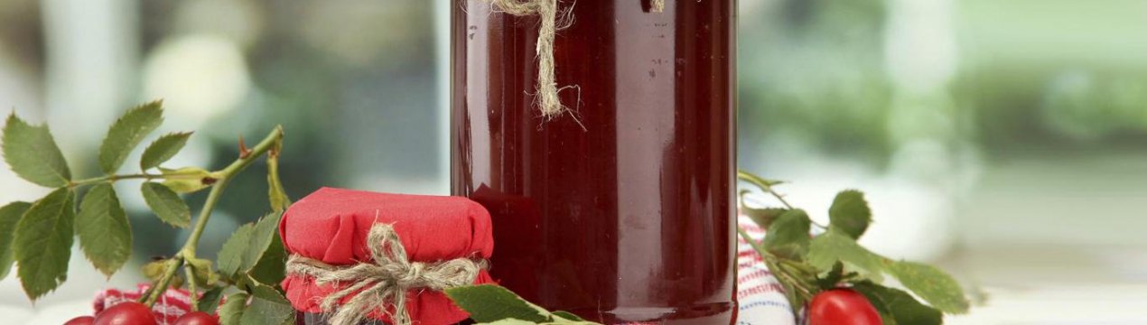 Простий рецепт варення з шипшини