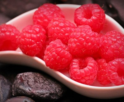 Рясні опади змусили російську малину істотно подорожчати