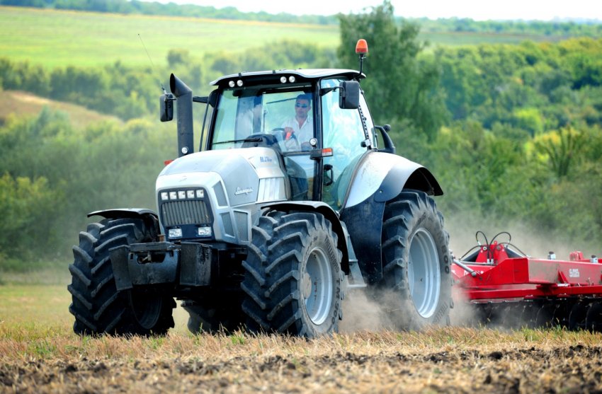 В Білорусі визначили регіони-лідери з неробочою сільгосптехнікою