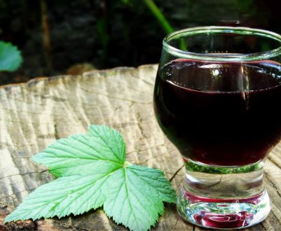 Наливки з чорної смородини