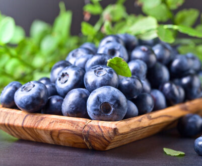 Корисні властивості та протипоказання лохини