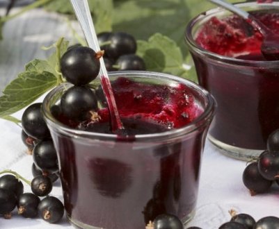 Рецепт смачного джему з чорної смородини