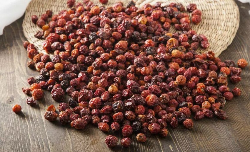 Сушена шипшина