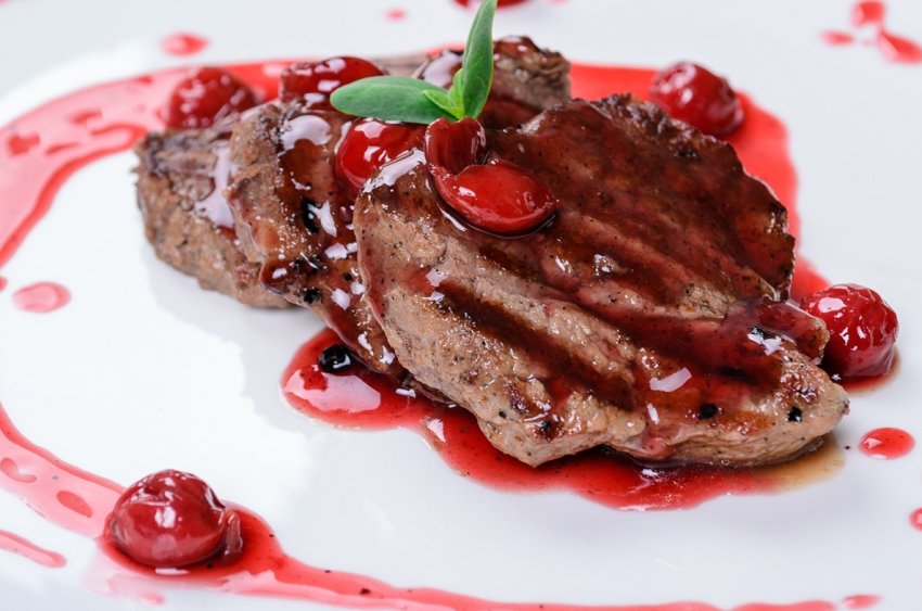 На ринок Китаю та Африки відправлять російських консервованих оленів