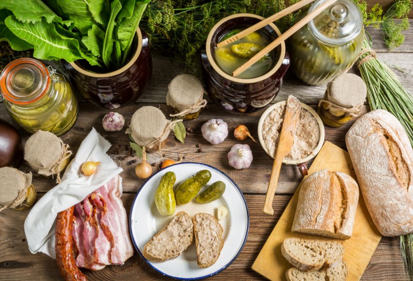 Фермери Краснодарського краю виставляють свій товар на спеціальну вітрину Фермери Краснодарського краю виставляють свій товар на спеціальну вітрину