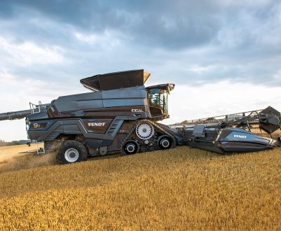 У Черкаській області продемонстрували комбайн Fendt IDEAL 9T