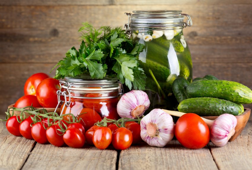 Огірки і помідори з російських теплиць не будуть дорожчати до кінця року