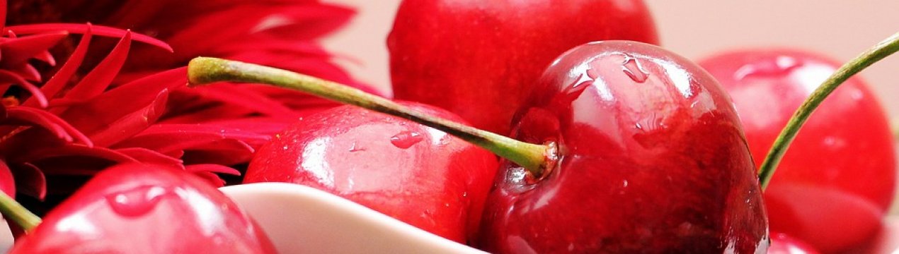 Польща зменшила виробництво кісточкових