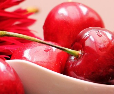 Польща зменшила виробництво кісточкових