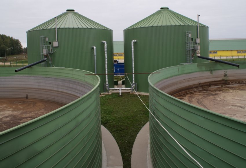 Жителі Нижньої Саксонії протестують проти будівництва заводу з переробки рідкого гною Жителі Нижньої Саксонії протестують проти будівництва заводу з переробки рідкого гною