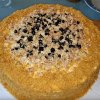 Медовий «Царський» торт з чорносливом і горіхами 