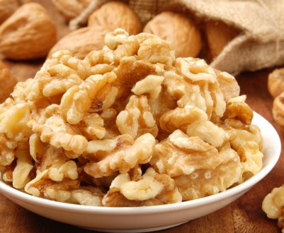 Коли краще їсти волоські горіхи: вранці або ввечері