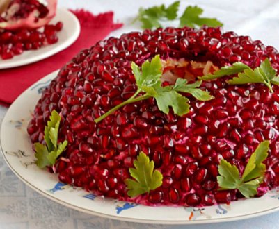Смачні рецепти салату з граната та волоських горіхів