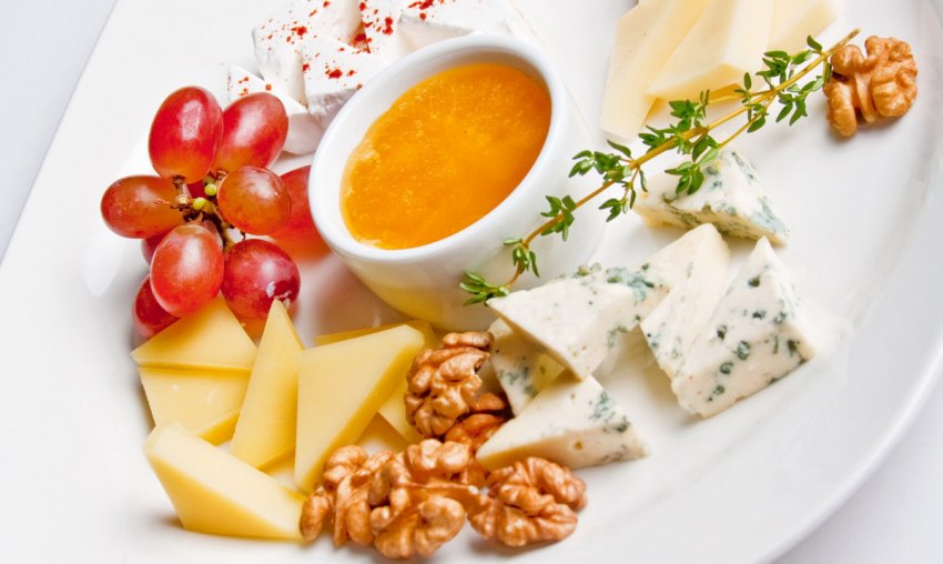 Сирна тарілка Сирна тарілка