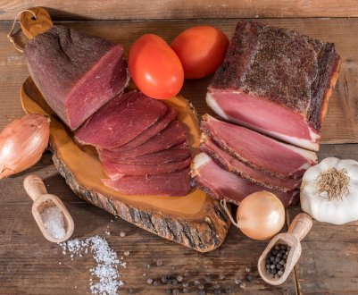 За рік з російського ринку вилучили понад 400 тонн зараженого бактеріями м'яса