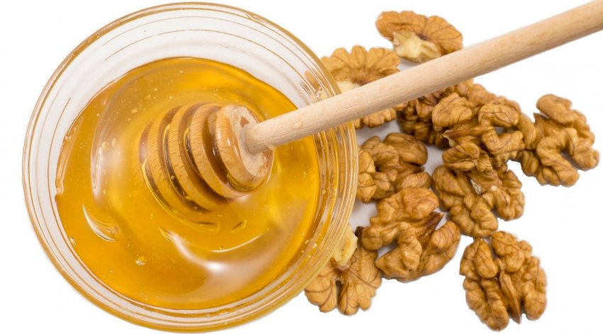 Волоські горіхи з медом Волоські горіхи з медом