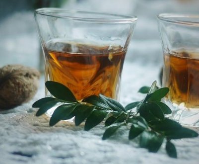 Рецепт приготування настоянки на самогоні та перегородках волоського горіха