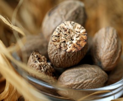 Користь і шкода мускатного горіха