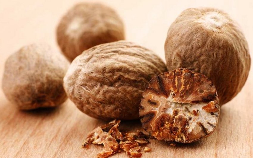 Мускатний горіх