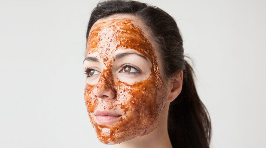 Маска для обличчя з мускатного горіха