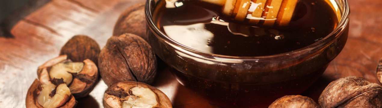 Волоські горіхи з медом для підвищення потенції