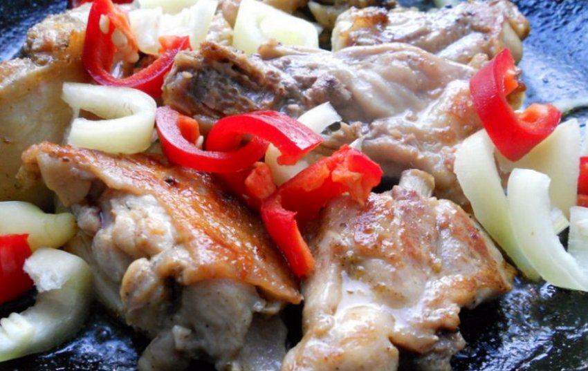 курица с болгарским перцем и кешью. 114196.pwunvo.850. курица с болгарским перцем и кешью фото. курица с болгарским перцем и кешью-114196.pwunvo.850. картинка курица с болгарским перцем и кешью. картинка 114196.pwunvo.850. Курица с кешью, об этом блюде мне рассказал один знакомый китаец. Я живу в Благовещенске на границе с Китаем. Прямо через Амур напротив нашего города расположен китайский город ХэйХэ и мы часто проводим там выходные, да и в самом Благовещенске китайских ресторанов больше чем всех других вместе взятых. Поэтому я буду часто рассказывать о блюдах китайской кухни у себя на блоге.