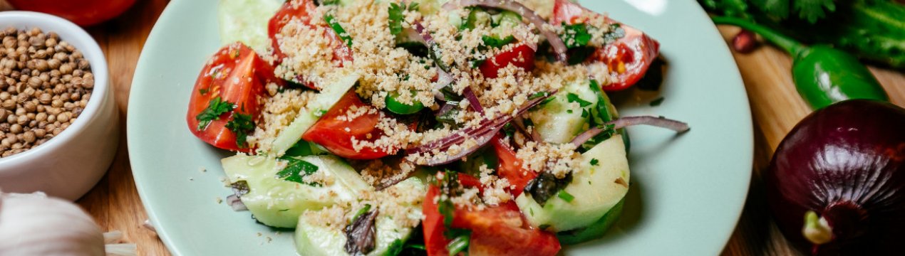 Приготування грузинського салату з волоськими горіхами