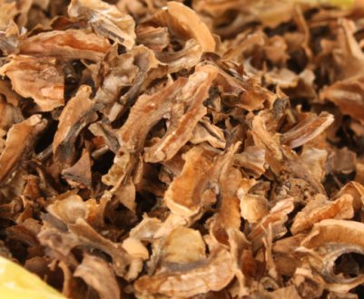 Використання перегородок волоського горіха в медичних цілях, властивості та протипоказання