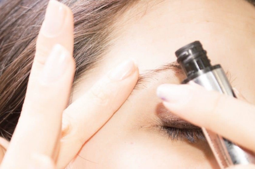 Миндальное масло для роста бровей Миндальное масло для роста бровей