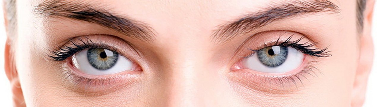 Застосування мигдалевого масла для зростання брів і вій