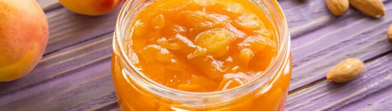 Приготування абрикосового варення з мигдалем