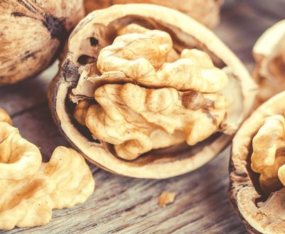 Можна їсти волоські горіхи натщесерце при гіпертонії