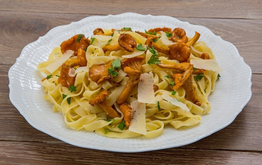 Тальятелле з лисичками