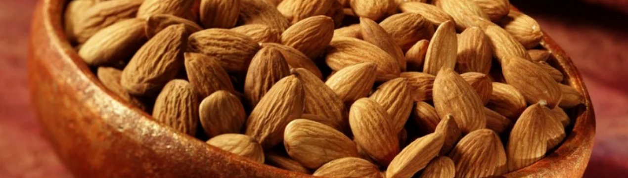 Чи можна вживати мигдаль годуючій мамі