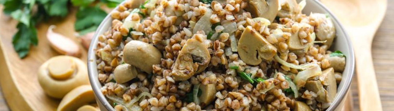 Смачний рецепт гречки з печерицями