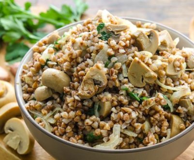 Смачний рецепт гречки з печерицями