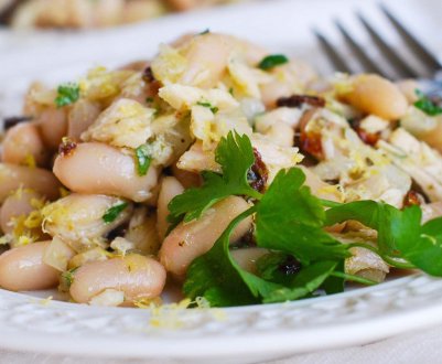 Як приготувати салат із грибами та квасолею