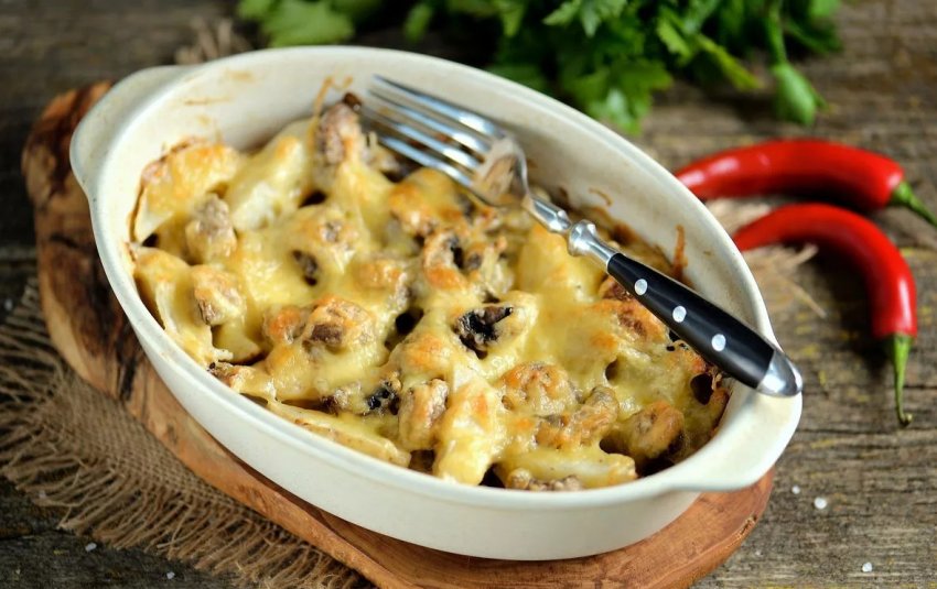 Запечена картопля з грибами та вершками Запечена картопля з грибами та вершками