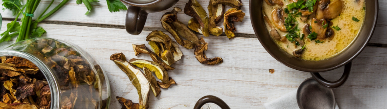 Рецепт смачного супу із сушених грибів: як варити