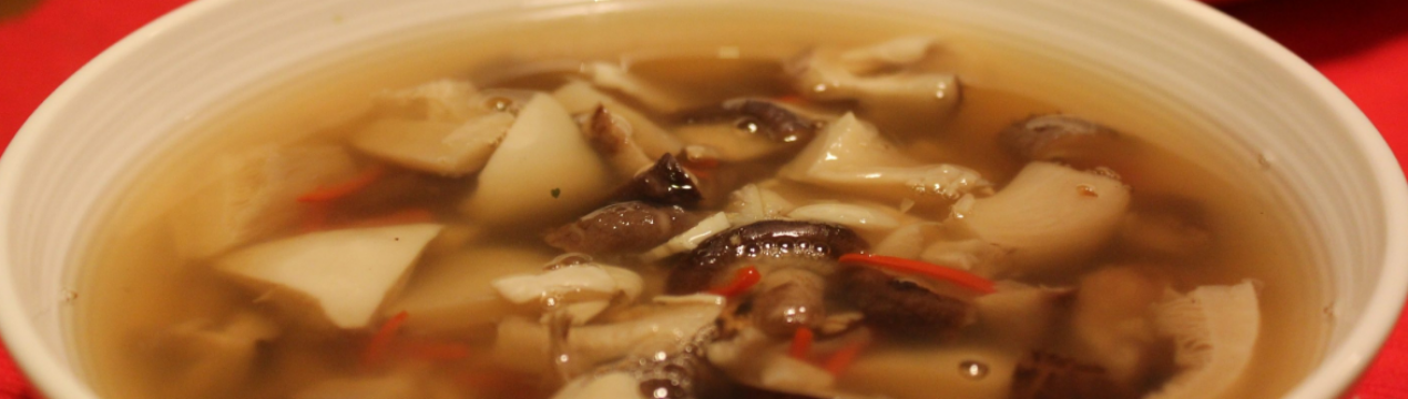 Рецепт смачного грибного супу із заморожених печериць