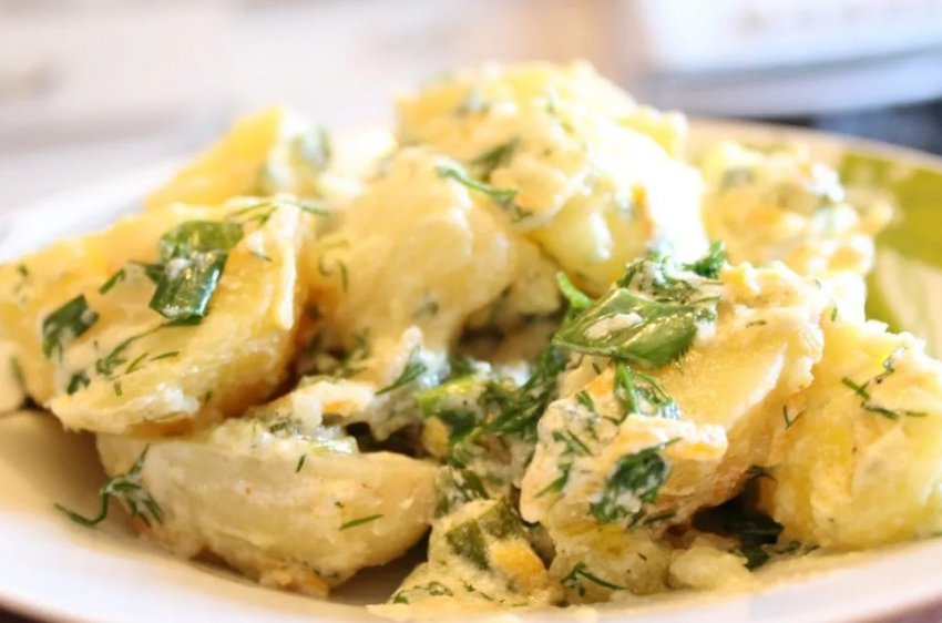 Картопля з куркою в сметані Картопля з куркою в сметані