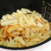 Картофель с грибами в сметане в мультиварке рецепт с фото