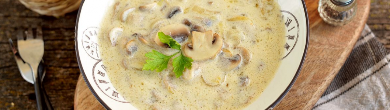 Як приготувати білий грибний соус зі сметаною